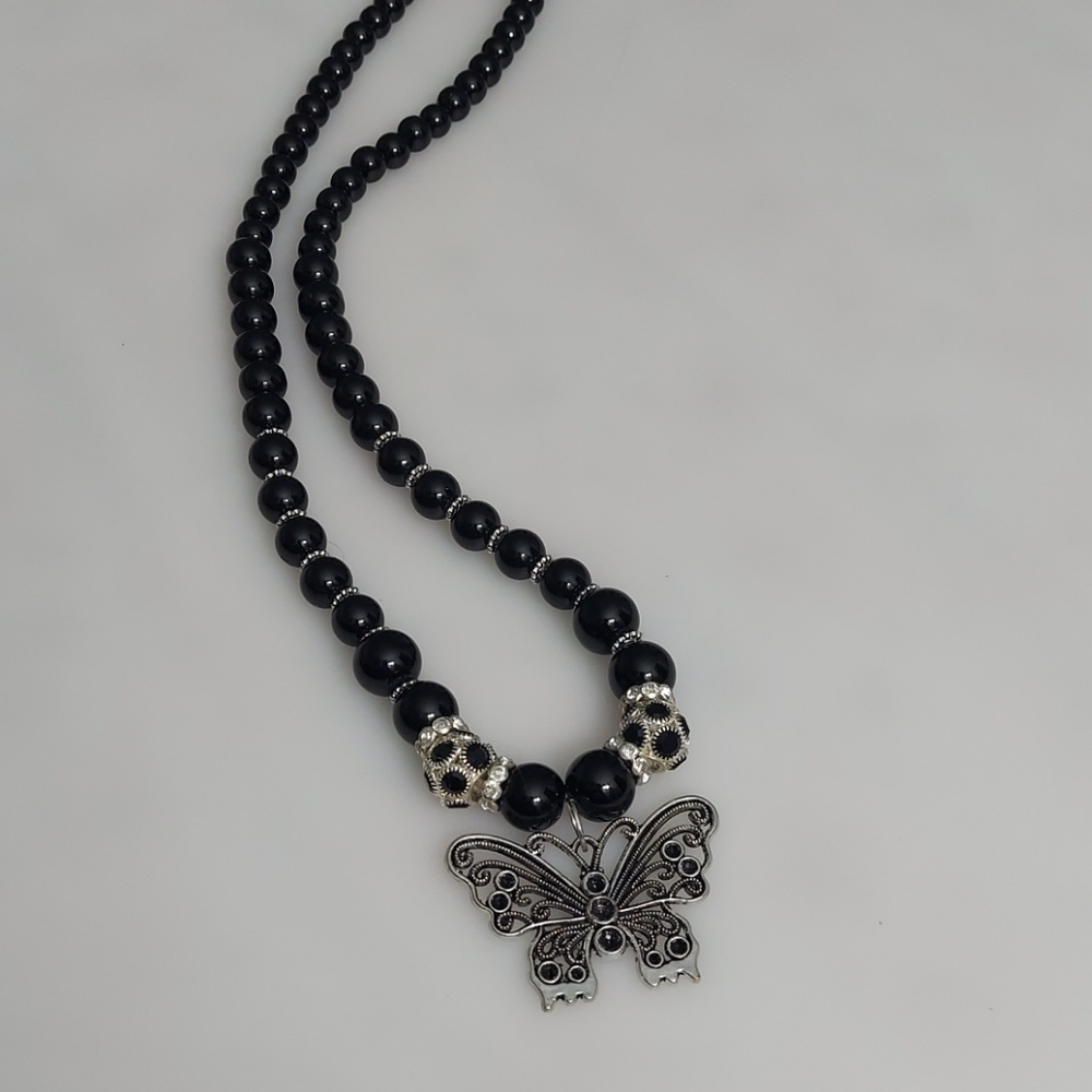 Butterfly necklace 🖤 - Picture 7 of 11